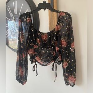 Lilly Star | cropped long sleeve size: XL